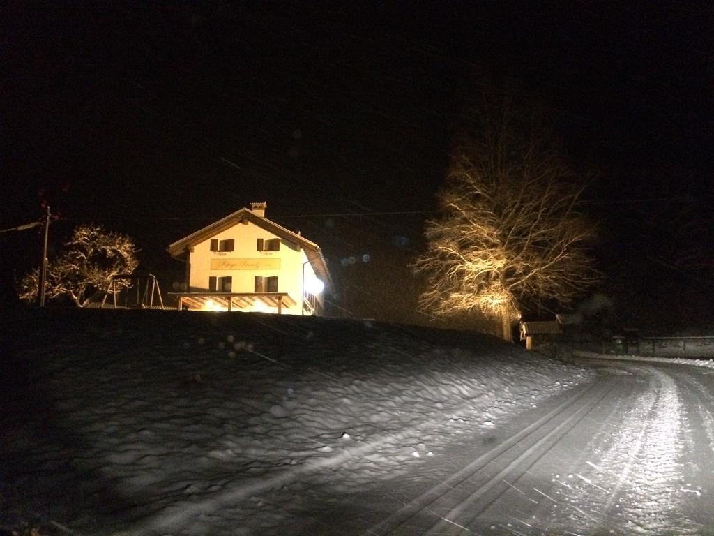 Rifugio Pranolz Hotel Trichiana Kültér fotó